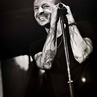 Chester Bennington phone wallpaper