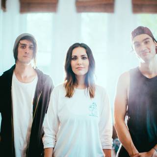 Stand Atlantic wallpaper