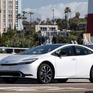 Toyota Prius 2024 wallpaper