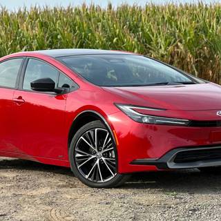 Toyota Prius 2024 wallpaper