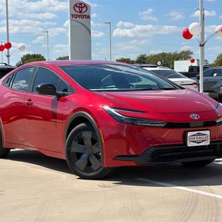 Toyota Prius 2024 wallpaper