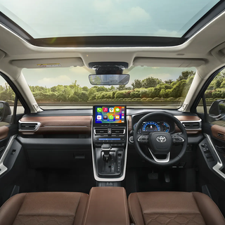 Innova Hycross wallpaper