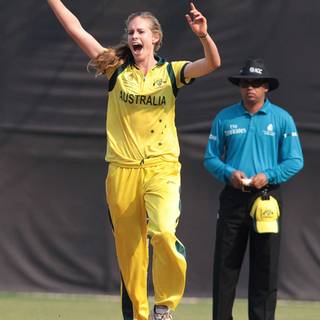 Holly Ferling wallpaper