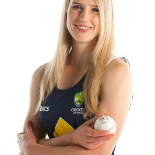 Holly Ferling wallpaper