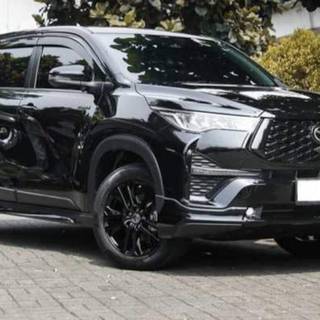 Innova Hycross wallpaper