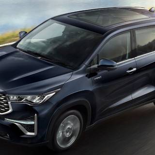 Innova Hycross wallpaper