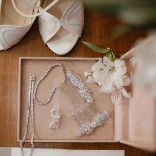 Silver jewelry wallpaper