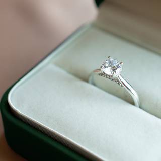 Silver jewelry wallpaper