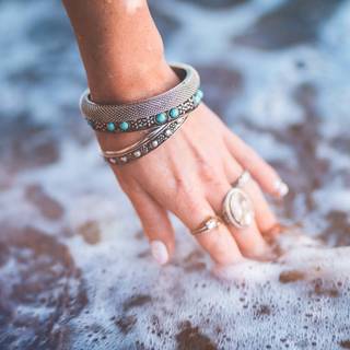 Silver jewelry wallpaper