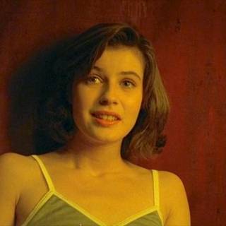 Irène Jacob wallpaper