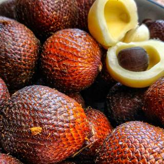 Spiny fruit wallpaper