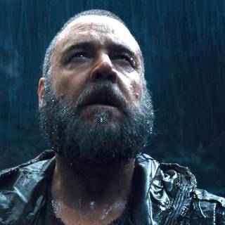 Russell Crowe desktop wallpaper