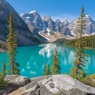 Canadian Rockies Moraine Lake wallpaper