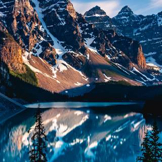 Canadian Rockies Moraine Lake wallpaper