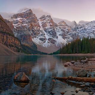Canadian Rockies Moraine Lake wallpaper