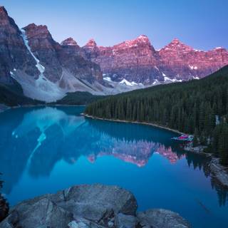 Canadian Rockies Moraine Lake wallpaper