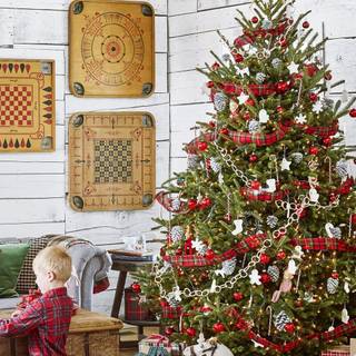 Classic Christmas tree wallpaper