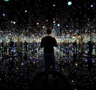 Yaoyi Kusama desktop wallpaper