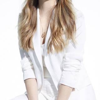 Elizabeth Olsen phone wallpaper