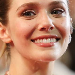 Elizabeth Olsen phone wallpaper