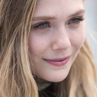 Elizabeth Olsen phone wallpaper