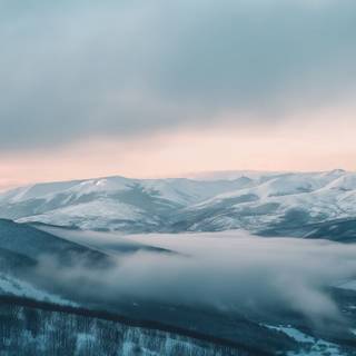 Winter foggy mountain wallpaper