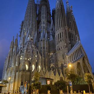 Barcelona Spain La Sagrada Familia wallpaper