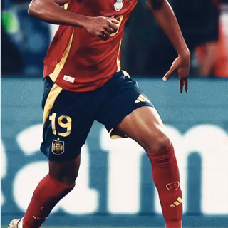Lamine Yamal aesthetic wallpaper
