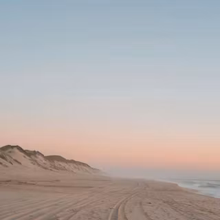 Beige iPhone 16 wallpaper