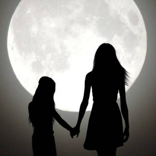 Elder sister wallpaper