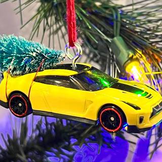 GTR Christmas wallpaper