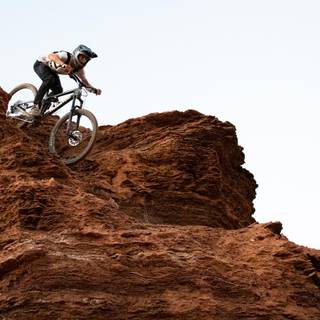 Mountain biking laptop wallpaper