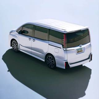 Toyota Noah wallpaper