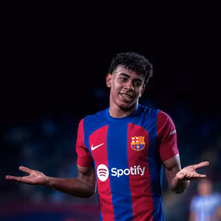 Lamine Yamal phone wallpaper