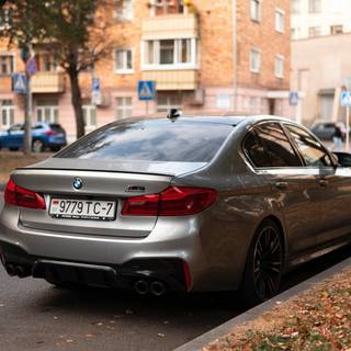 BMW M5 desktop wallpaper