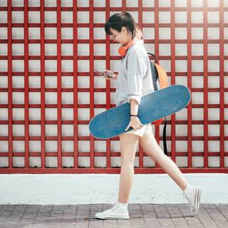 Female skateboarder wallpaper