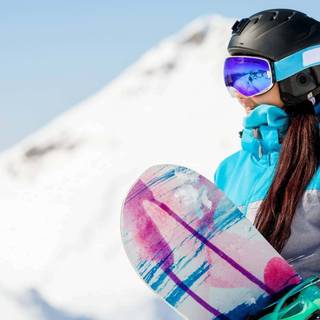Female snowboarder wallpaper