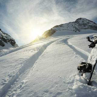 Mountain snowboarding wallpaper