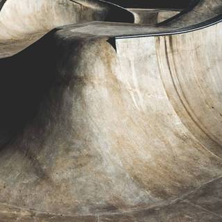 Skate park scene wallpaper