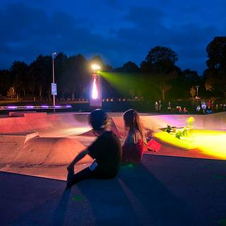 Skate park scene wallpaper