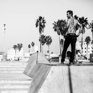 Skate park scene wallpaper