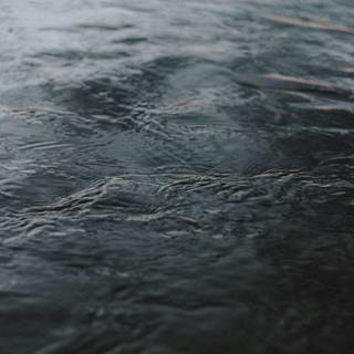 4k dark water wallpaper