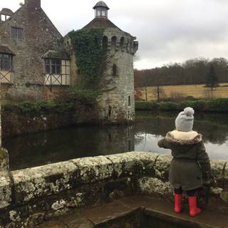 Winter old castle wallpaper