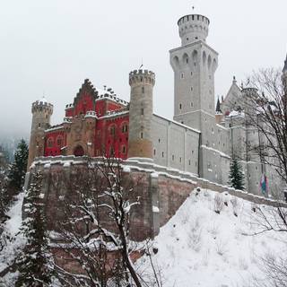 Winter old castle wallpaper