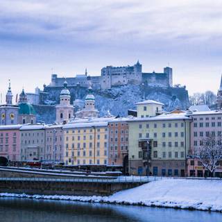 Winter old castle wallpaper