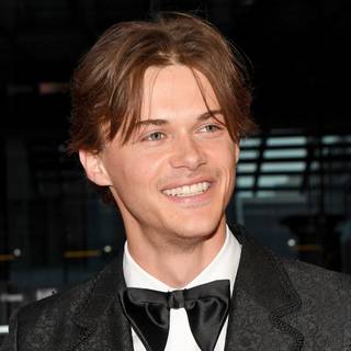 Christopher Briney wallpaper