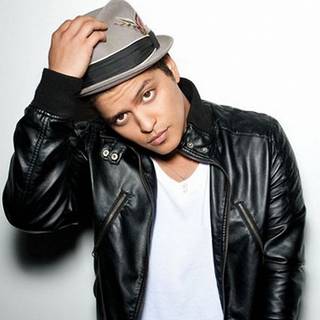 Bruno Mars desktop wallpaper