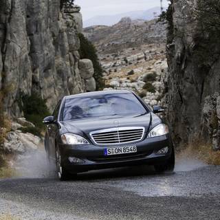 Mercedes W221 wallpaper