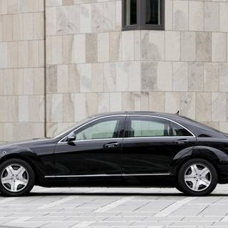 Mercedes W221 wallpaper