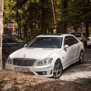 Mercedes W221 wallpaper